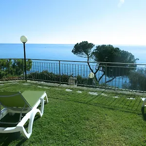 agriturismo-la-collarina.hotelitalianriviera.com/